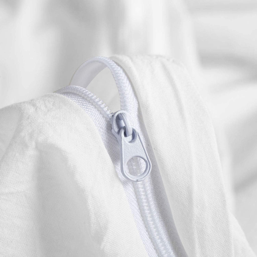 White Queen 4 Piece Microfiber Bed Sheet Set F17039