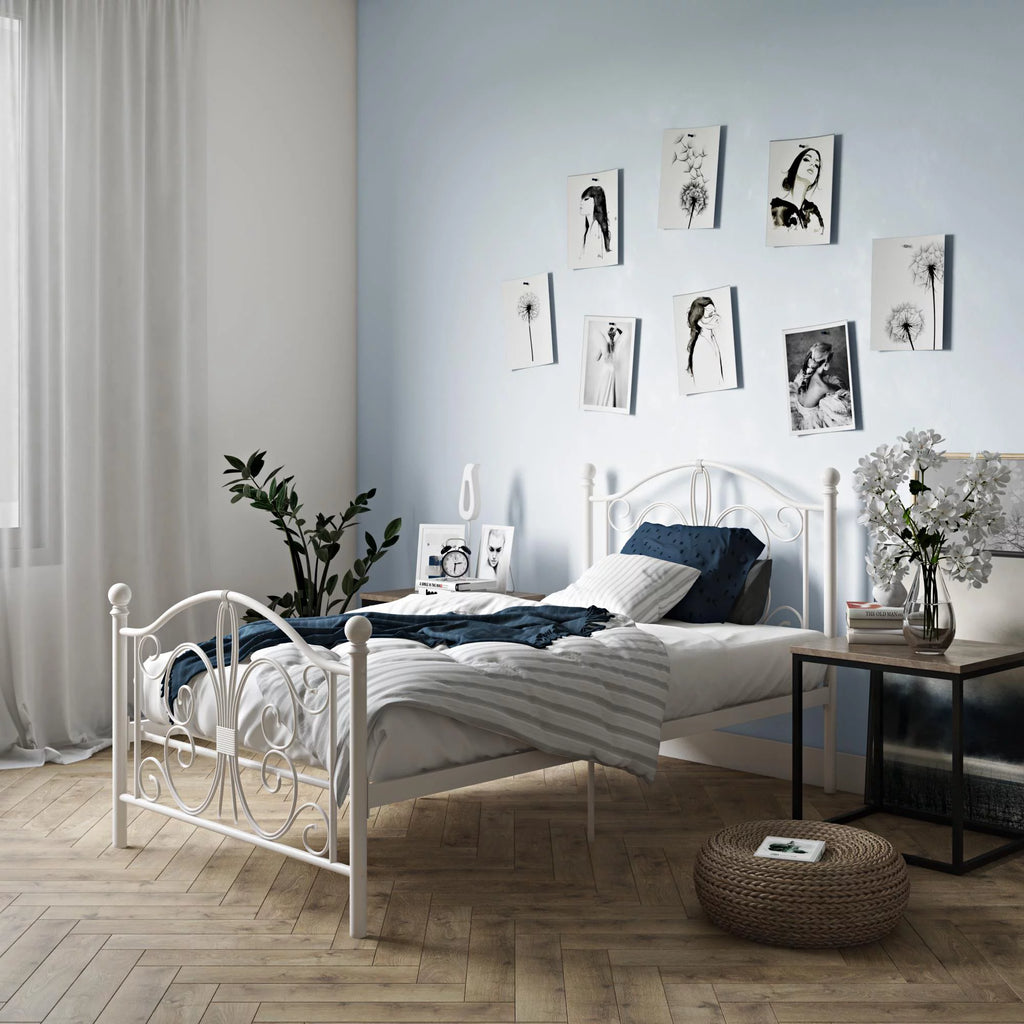 White Twin Metal Bed Q46156