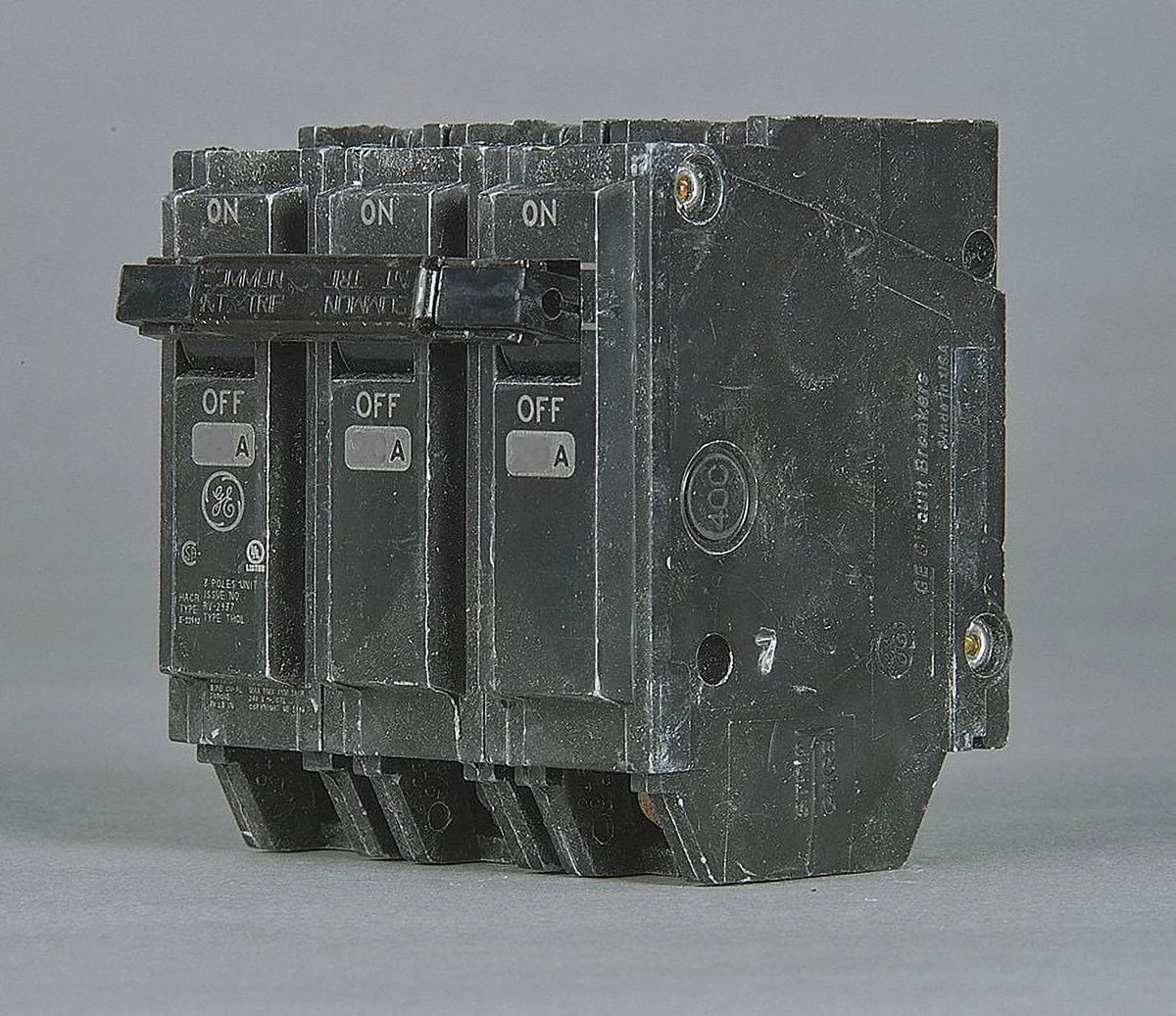 25A Plug In Circuit Breaker D893