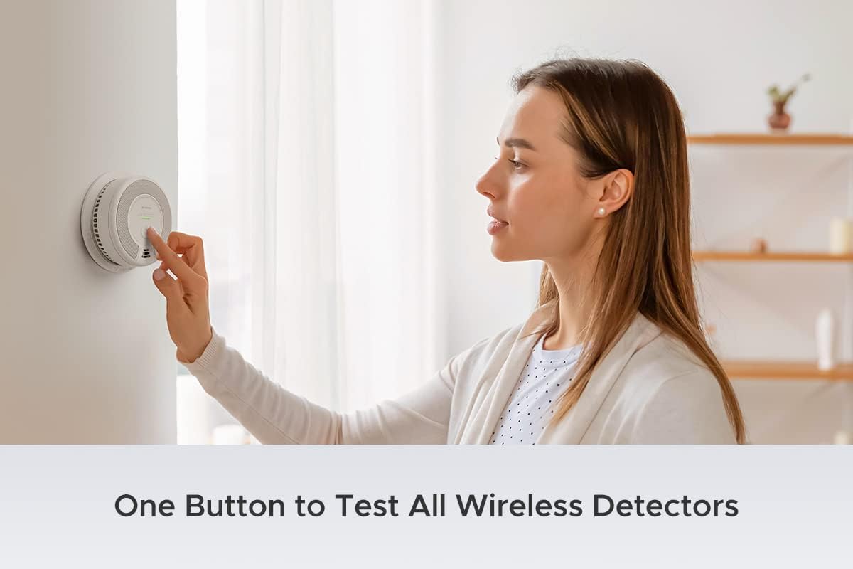 Pack of 3 Wireless Interconnected Smoke and Carbon Monoxide Detector J944246