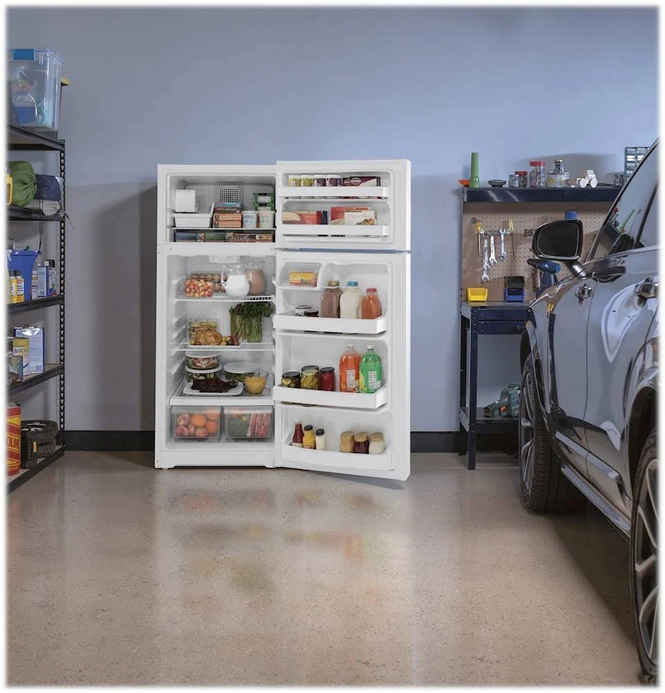 17.5 cu.ft. White Top Freezer Refrigerator G615