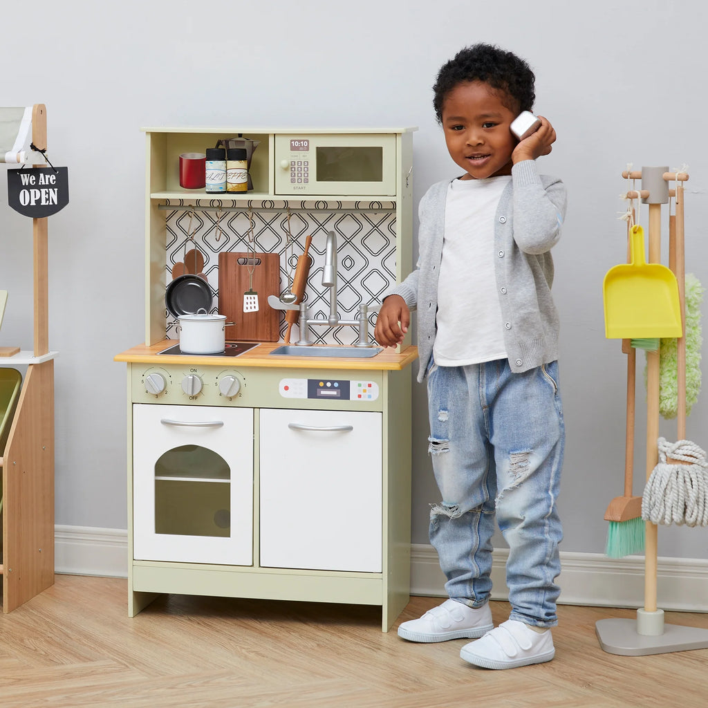 Green/White Wooden Kitchen Playset Q545803